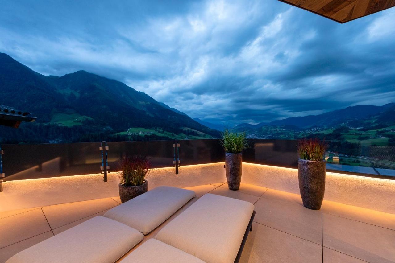 Aktivhotel Alpendorf Sankt Johann im Pongau Exterior photo
