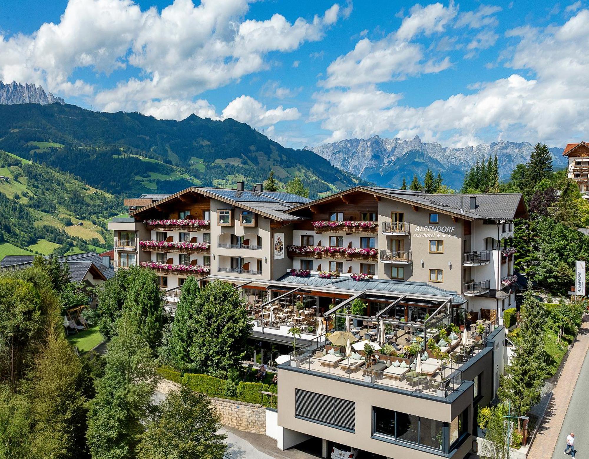 Aktivhotel Alpendorf Sankt Johann im Pongau Exterior photo