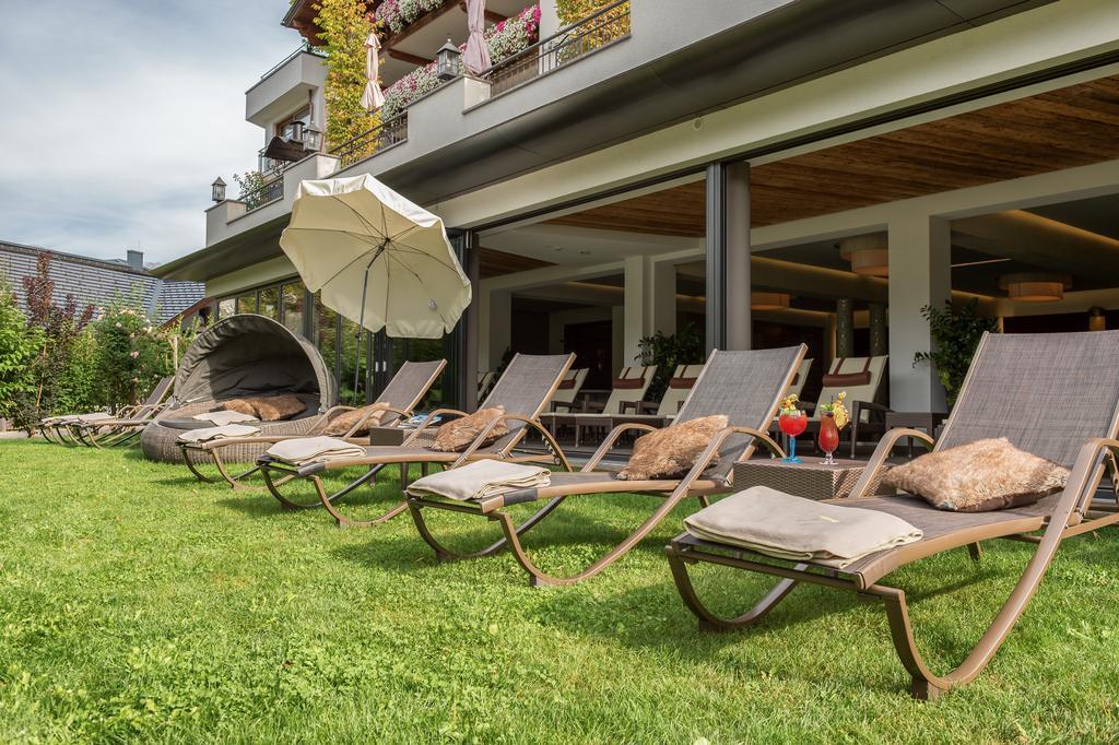 Aktivhotel Alpendorf Sankt Johann im Pongau Exterior photo
