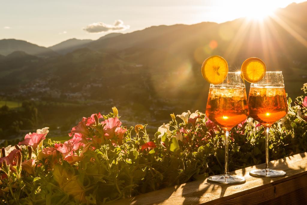 Aktivhotel Alpendorf Sankt Johann im Pongau Exterior photo