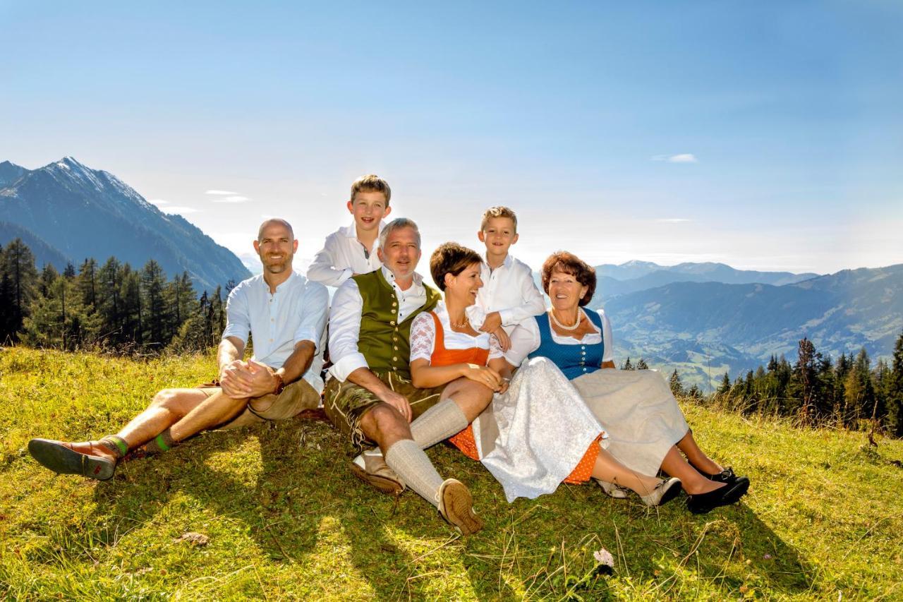 Aktivhotel Alpendorf Sankt Johann im Pongau Exterior photo